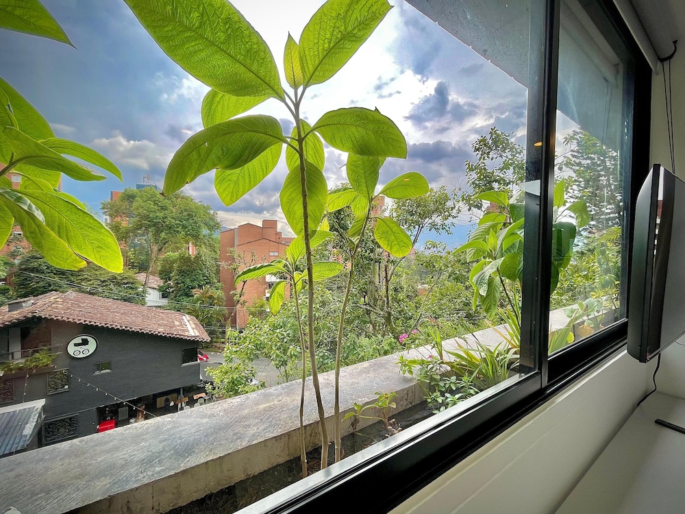 Nomadic Suites