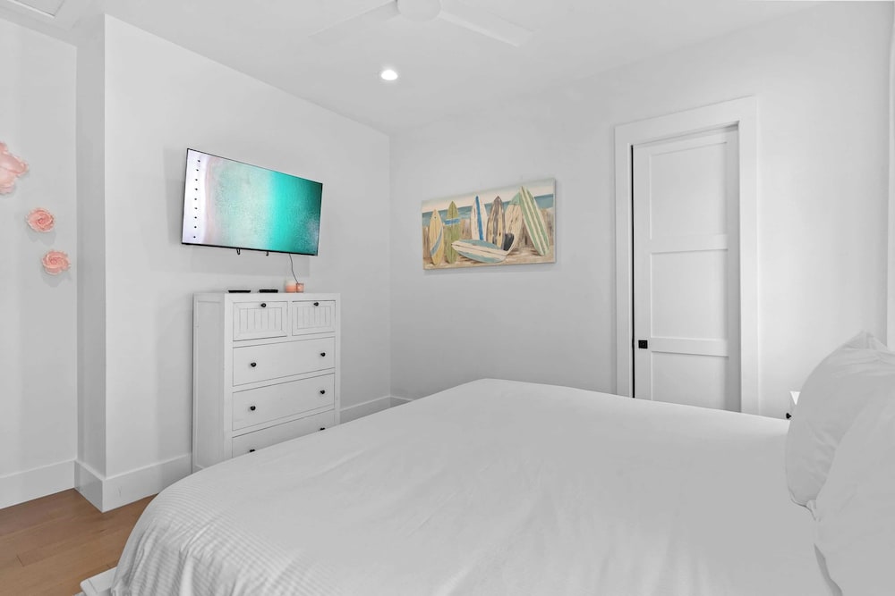 30A Good Vibes by Avantstay Private Pool + Bikes Beach Access
