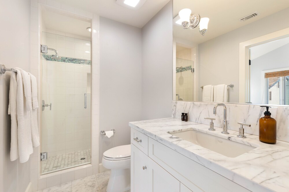 Crystal Cove by Avantstay Gorgeous Charming Newport Home