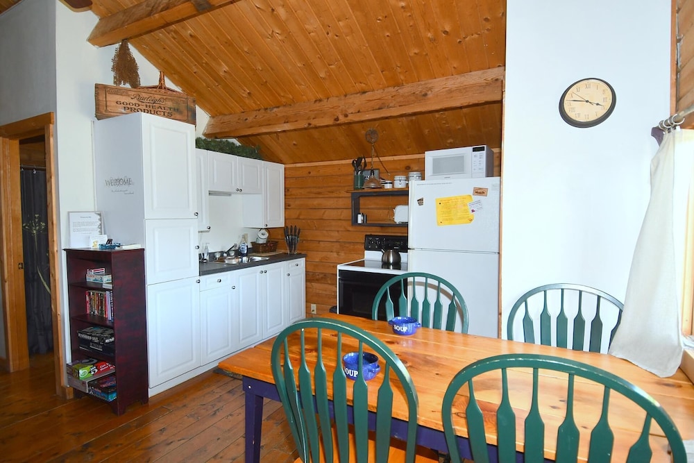 Whispering Hills - Couples Getaway - Property Image 18