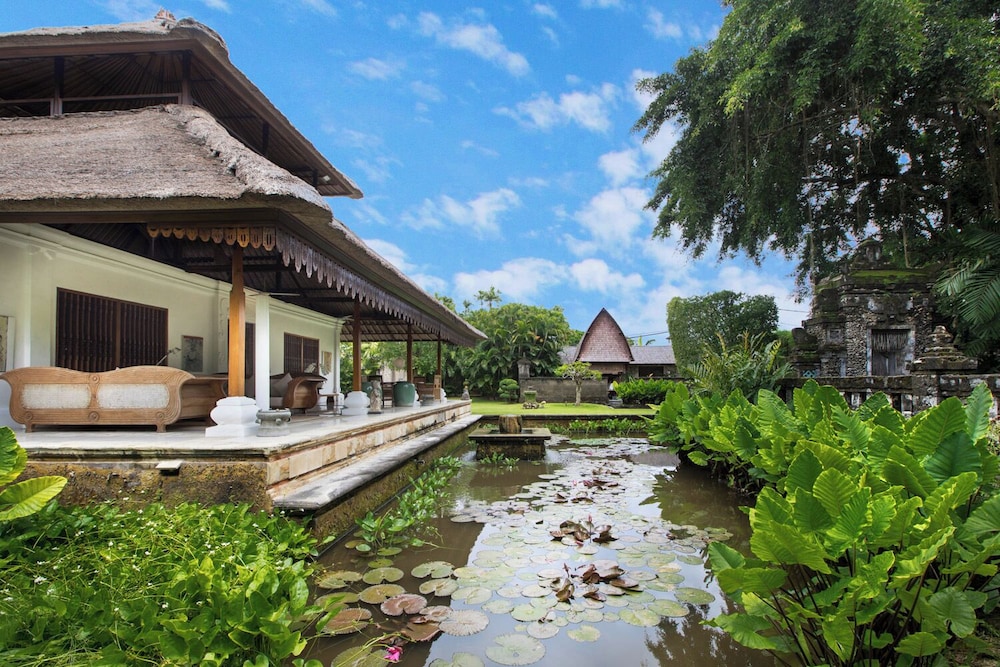 Villa Wantilan Putih