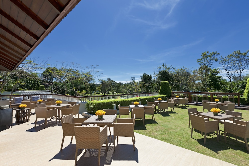 Dusit Thani Krabi Beach Resort 17