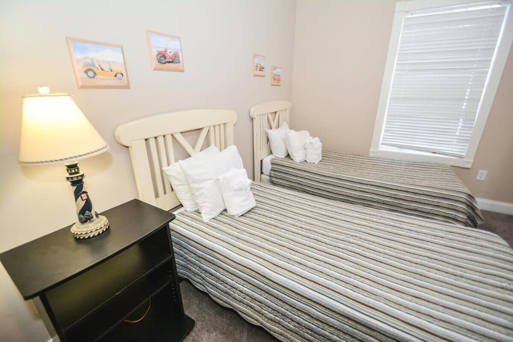 Magnolia Pointe 4878-402 2 Bedroom Condo