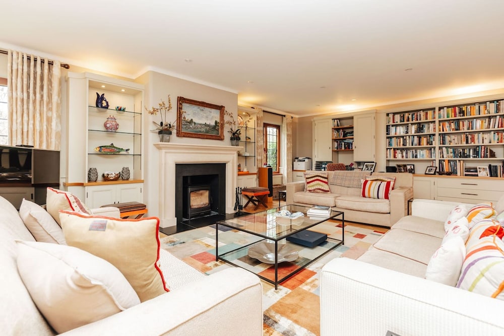 Summer Gaze House Sleeps 14 - From 1300 Per Night