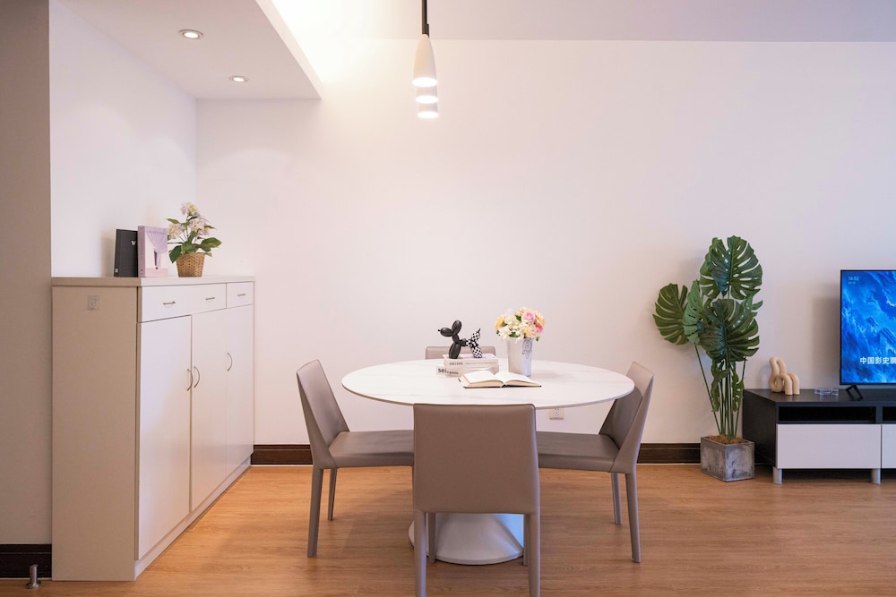 Tyms Premium 1BR 1BA Apt Yongxin Century
