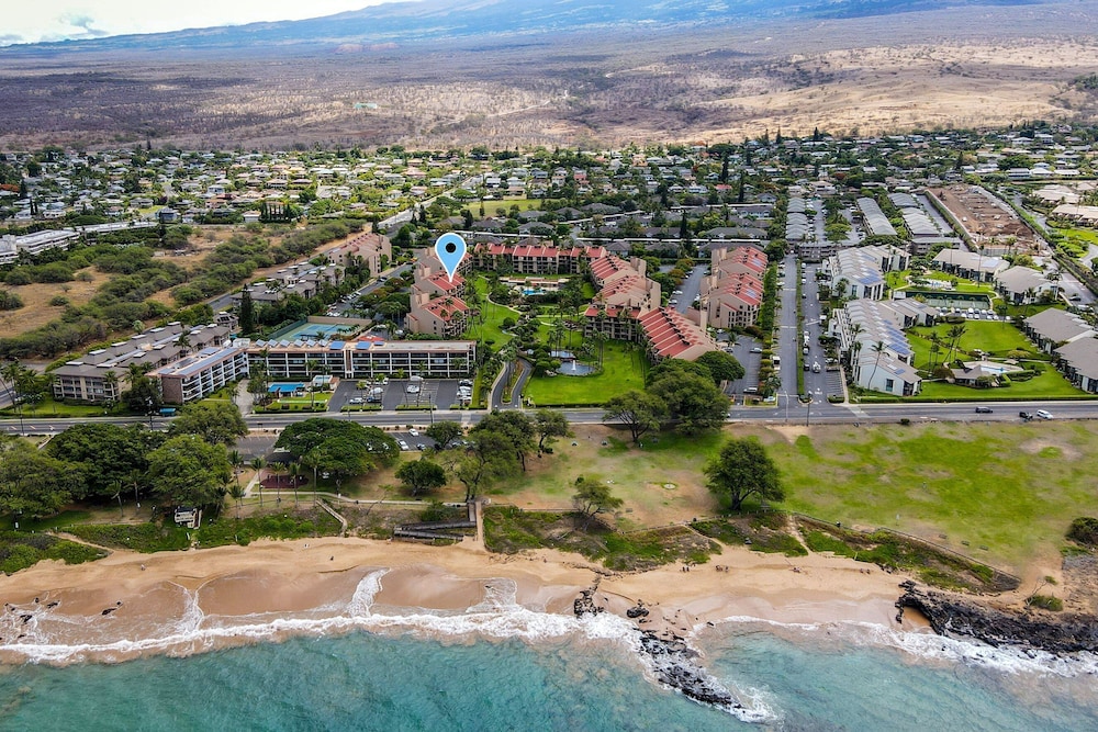 Kamaole Sands 2-204 - Dramatic Ocean and Courtyard Views, 1bd / 2ba, AC, Wi-fi