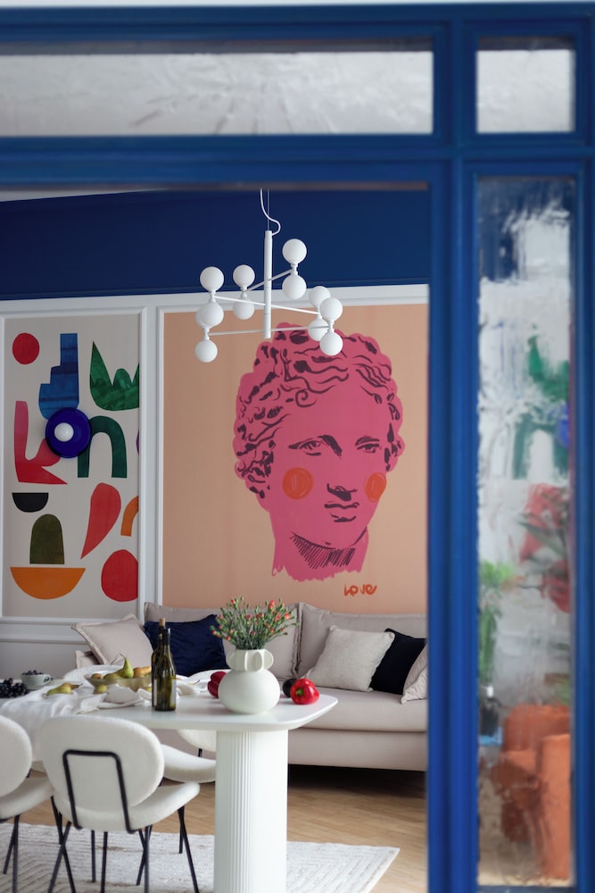 Head in the clouds 2-bed apartment