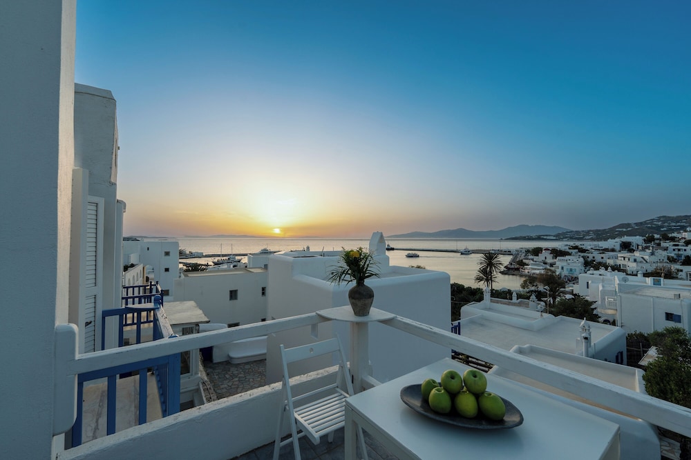 SeaView Central Suites