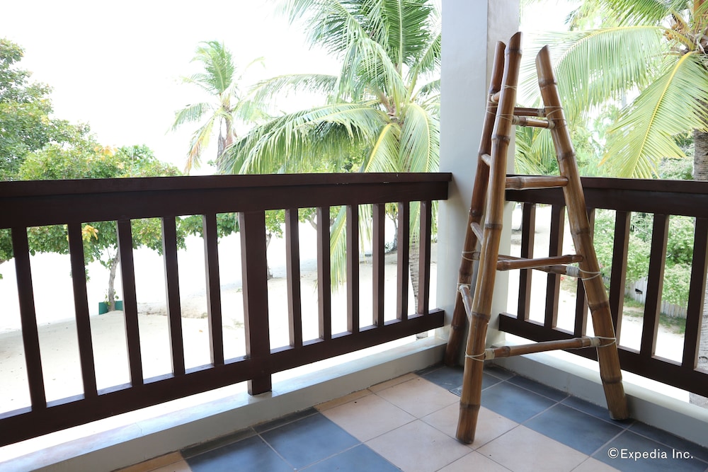 Dos Palmas Island Resort & Spa