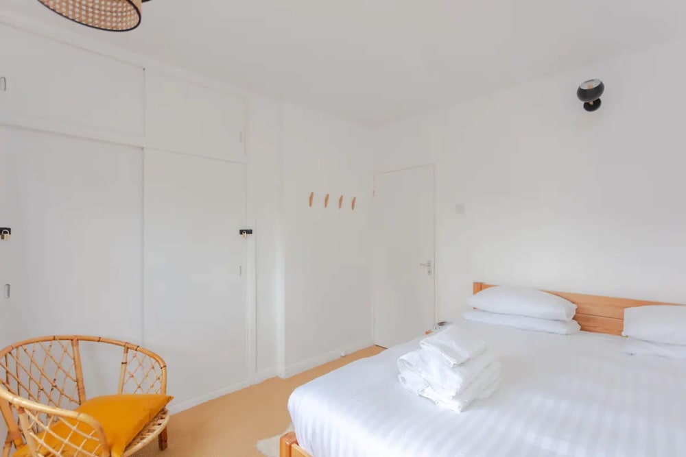 Cosy 2 Bedroom Apartment in Bethnal Green Near Victoria Park