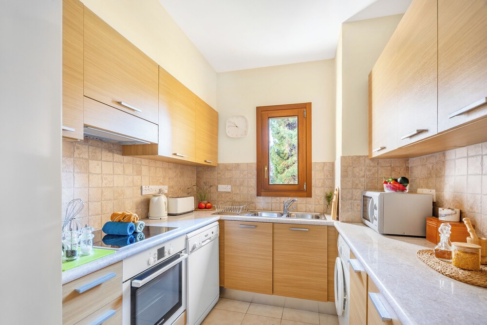 Aa02 Adjacent to Aphrodite Hills- Communal Pool, Garden