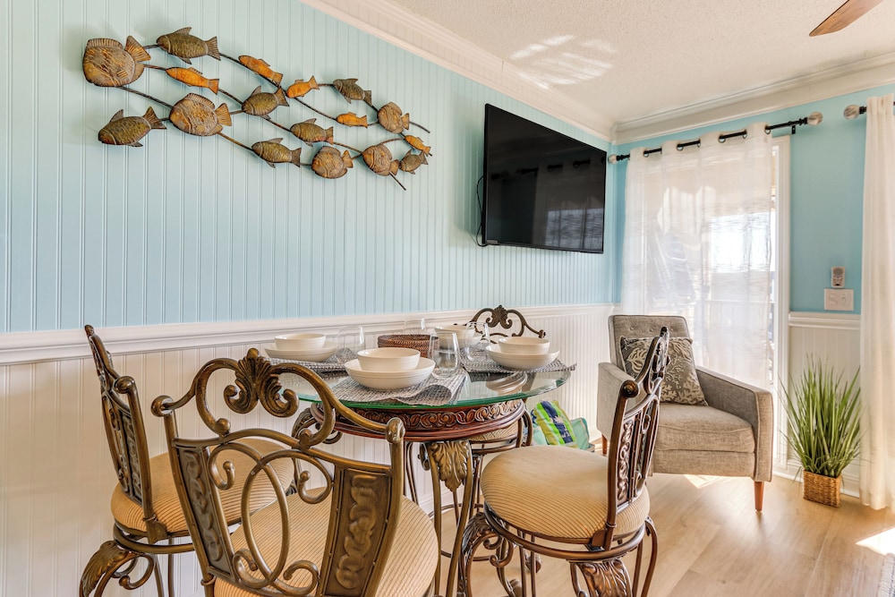 Pool & Folly Field Beach Access! HHI Resort Condo
