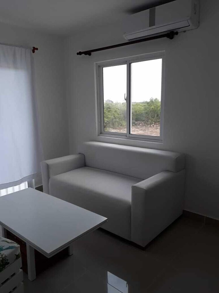 J&R Apartamento Serena Village
