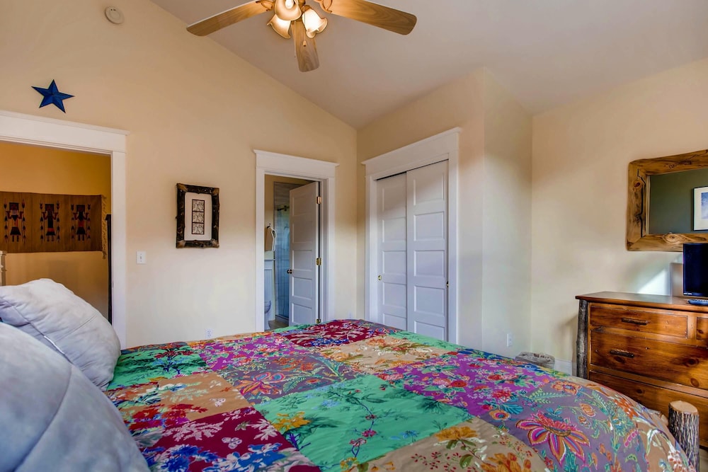 Hideaway on High view 3