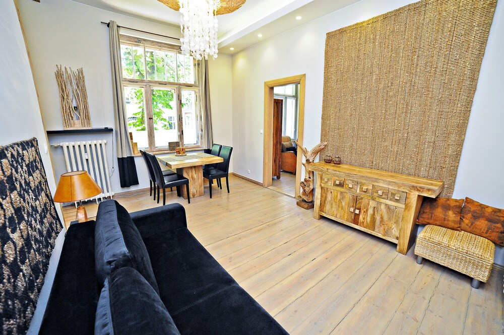 Grand Apartments