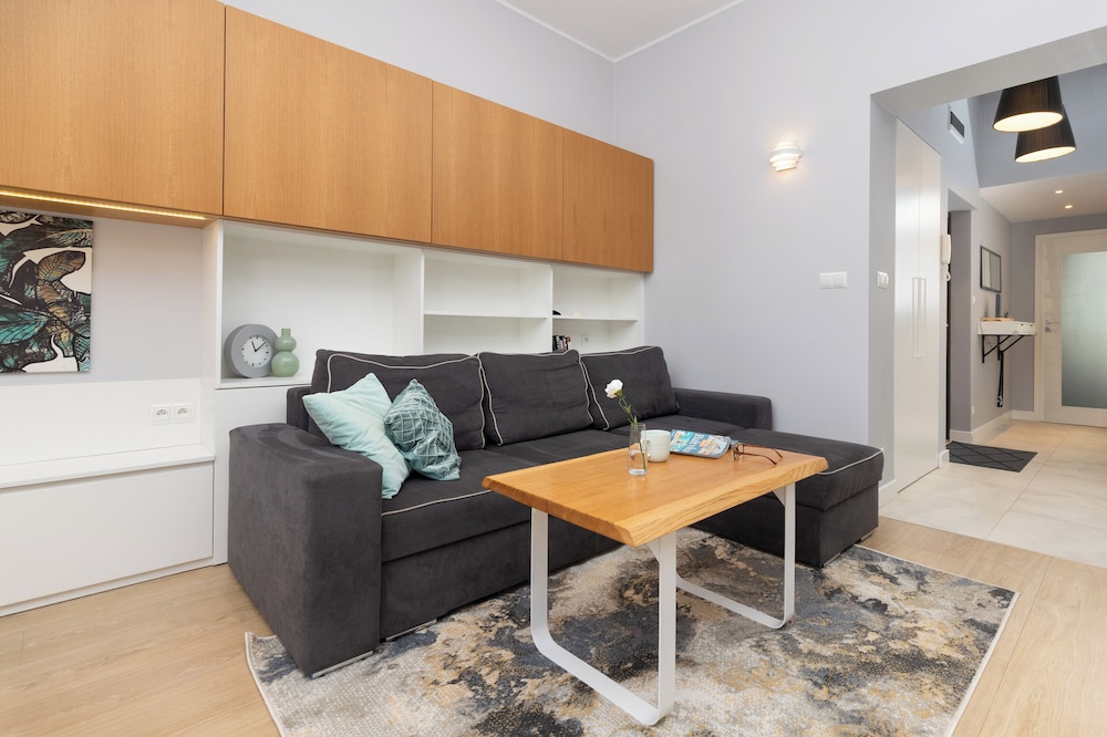 Apartment With a Mezzanine by Renters view 3