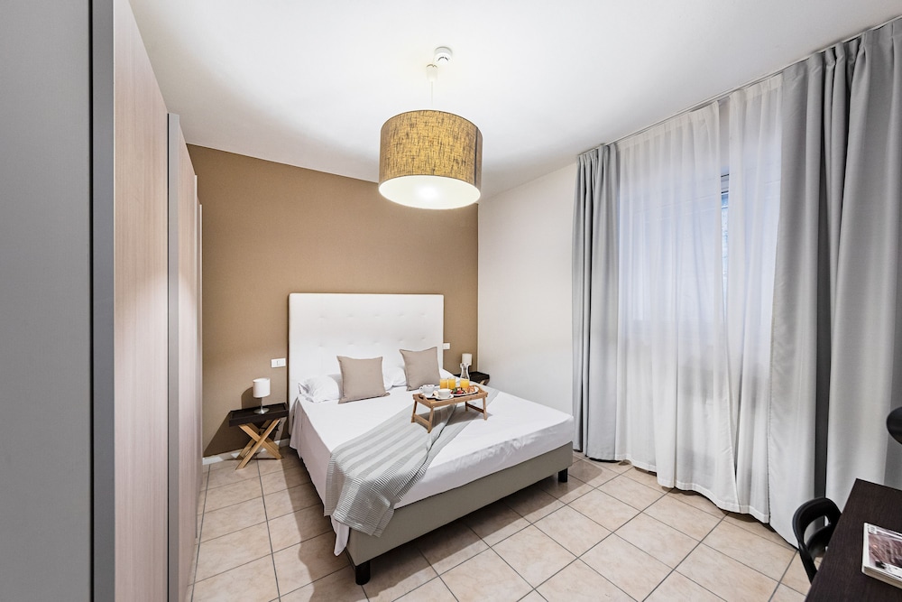 Residenza Miralago - 24 Clodia - Locazione BK