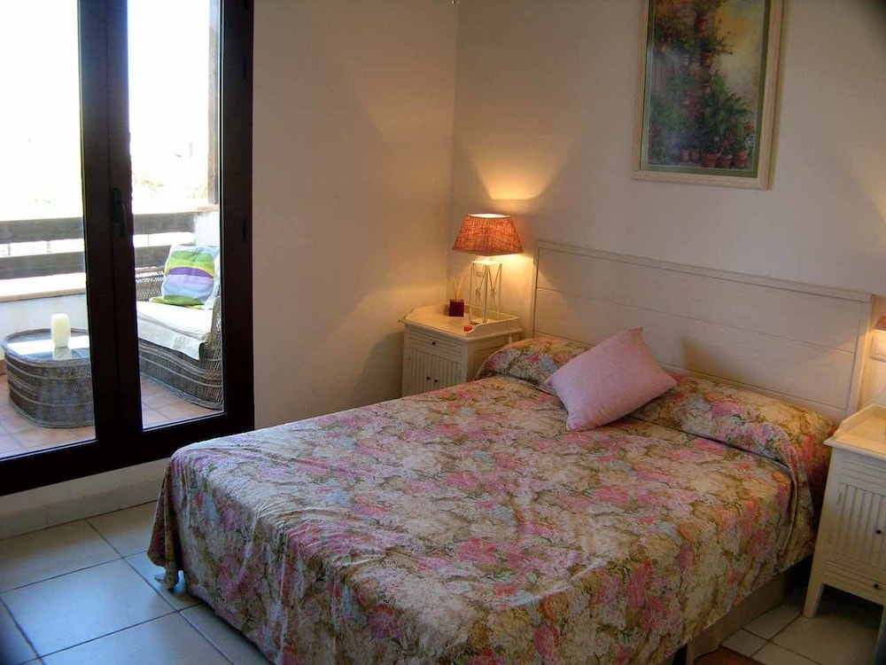 Apartamento Jardines en Vera con terraza — hotel room