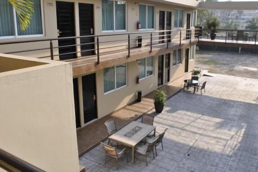 Poza Rica Vacations - PR Express - Property Image 10