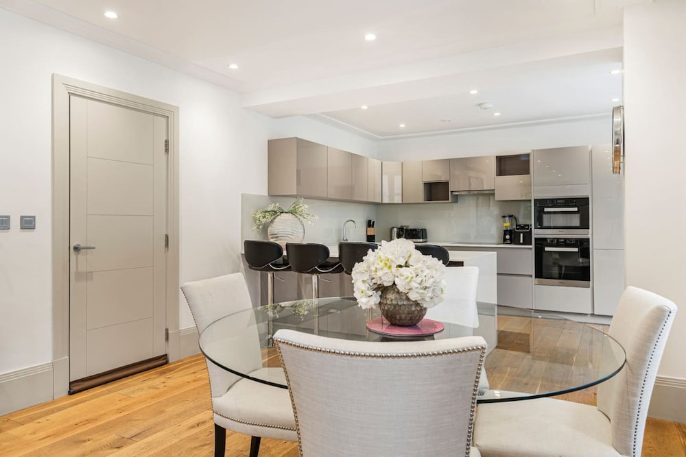 Luxury Park Lane Apartment - Opposite Hyde Park