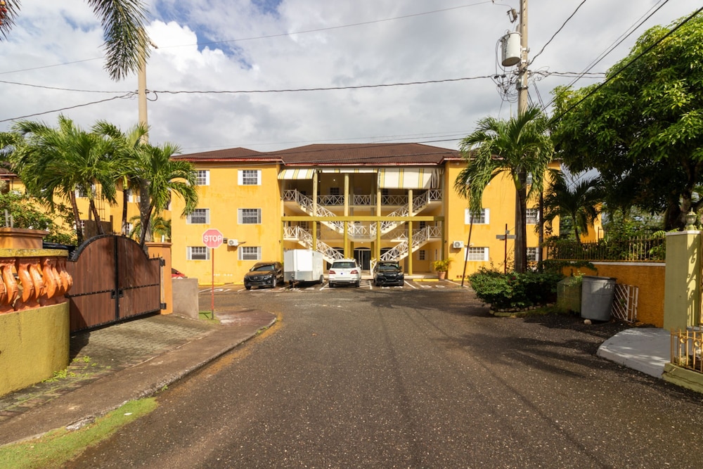 3rd Floor Condo Tower Isle 24hr Security