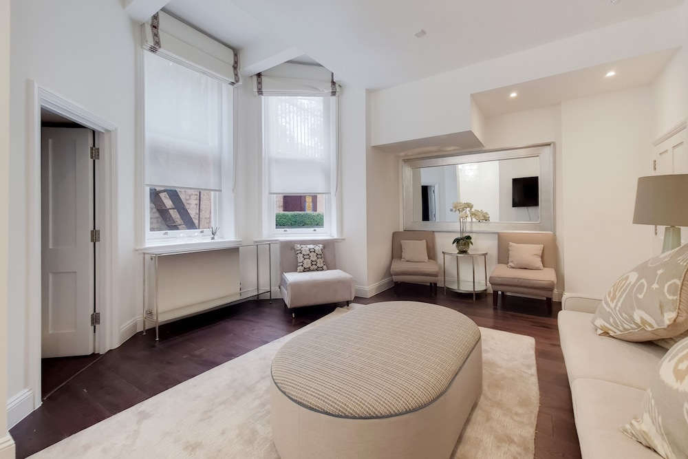 The Knightsbridge Residences