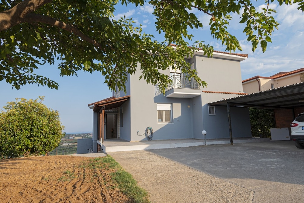 Giota Hill House by Rentalspro-nea Moudania