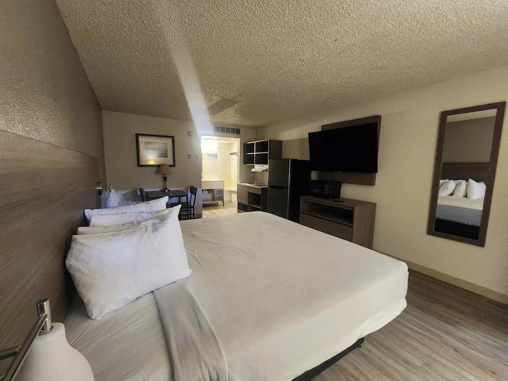 Extended Stay Hotel, Sterling view 4