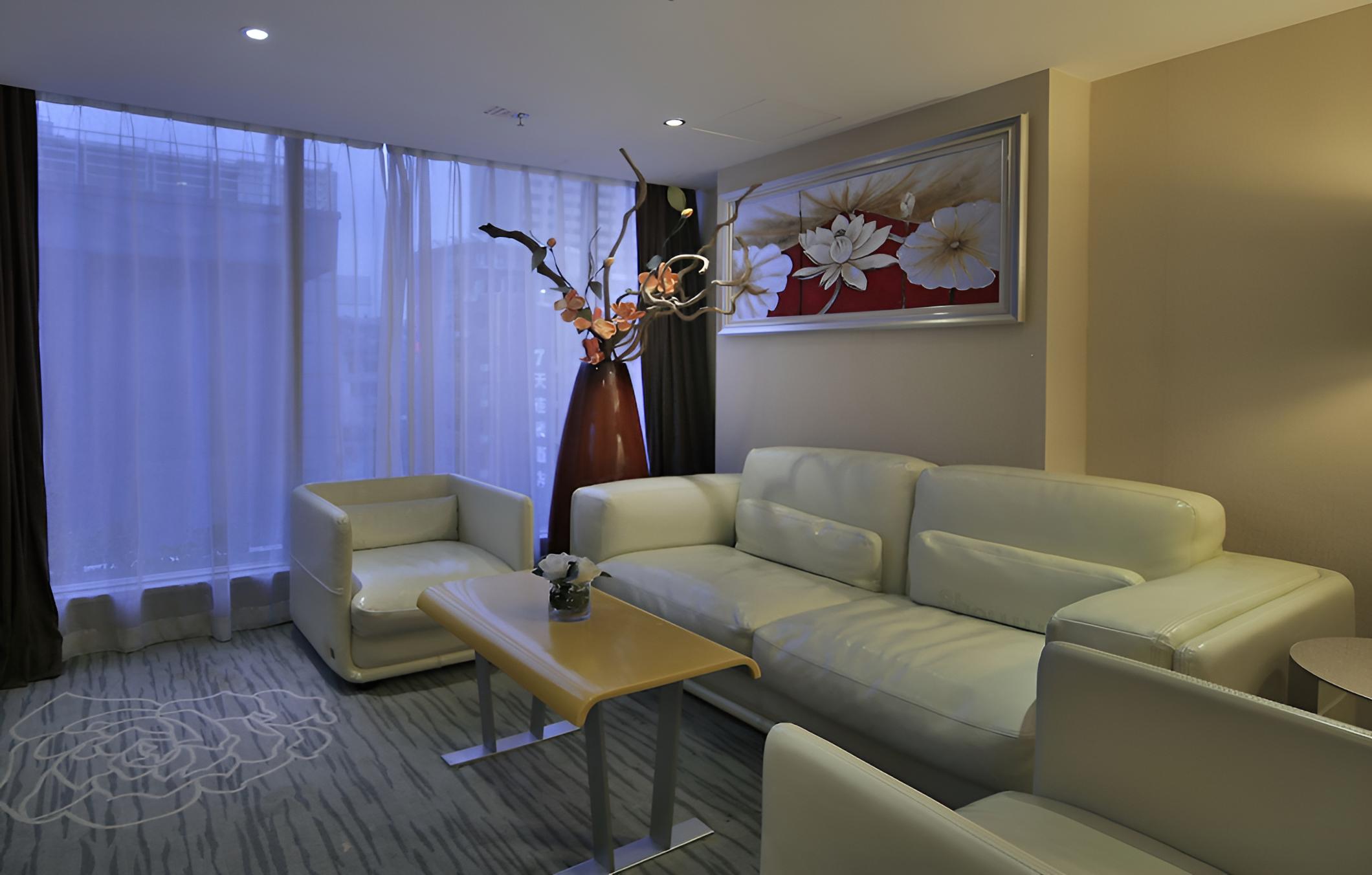 Paco Hotel Guangzhou Ouzhuang Metro Branch