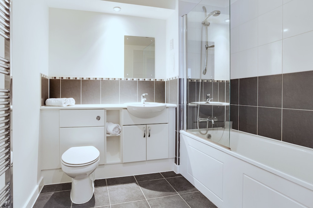 BookedUK - Penthouse 3 Bedroom Apartment 5