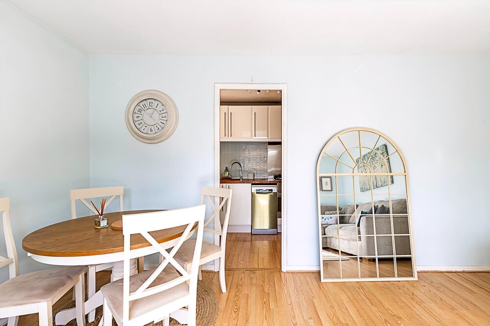 Quiet and Cosy 2-bed in Wimbledon