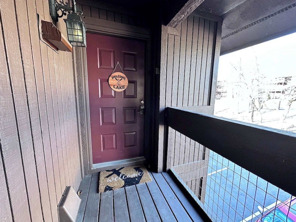 Ozark Escape - Enjoy Resort-style Fun