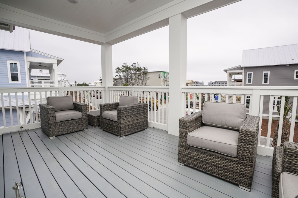 Prominence on 30A by Panhandle Getaways
