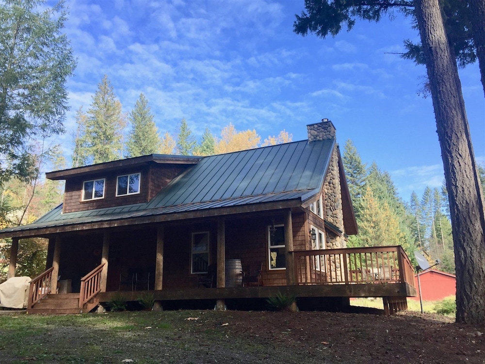 River Rock Mountain Cabin view 5