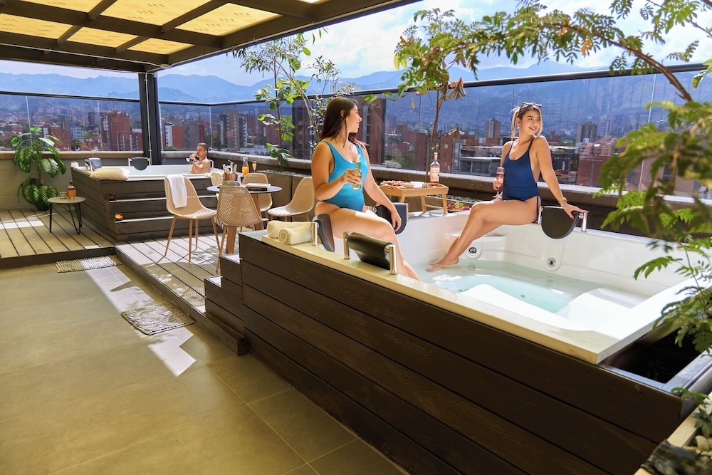 Stadio Serenity Suite Rosa Negra