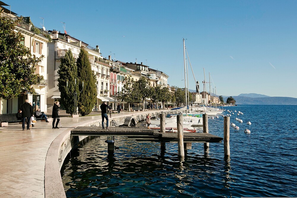 Apart Lago Blu 200m From Lake view 2