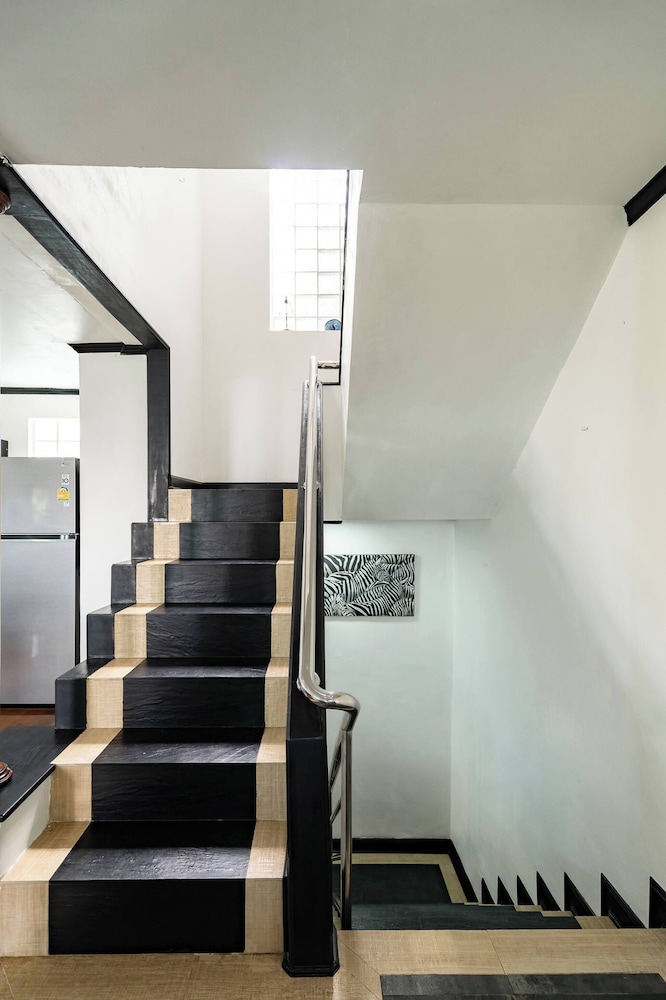 Luxurious 5-bedroom Pool Villa in Heart of Patong, Phuket