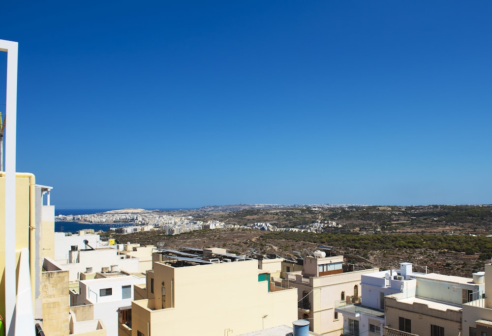 Mellieha Vacations - Summer Breeze with Panoramic terrace by Getaways Malta - Property Image 12