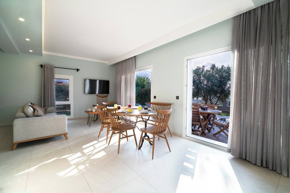 Ölüdeniz Plajına Yakın 3 Yatak Odalı Villa