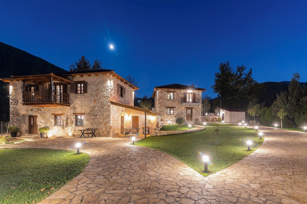 Hotel Edgewater Beach & Golf Resort by Panhandle Getaways - Image 1