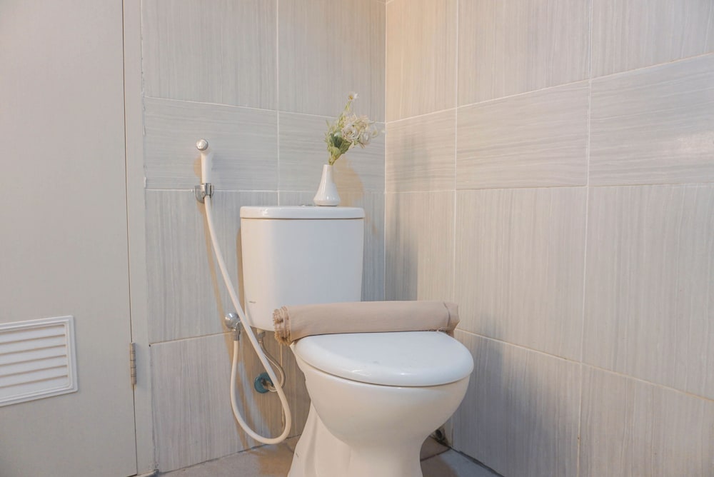High Floor 1BR at Vasanta Innopark Apartment near MM2100 and Cibitung