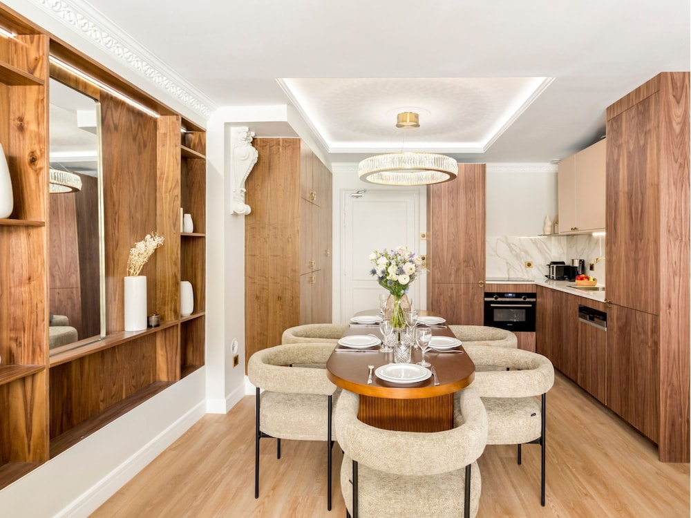 Merveil Luxury Suites - Lenoir I-II-III