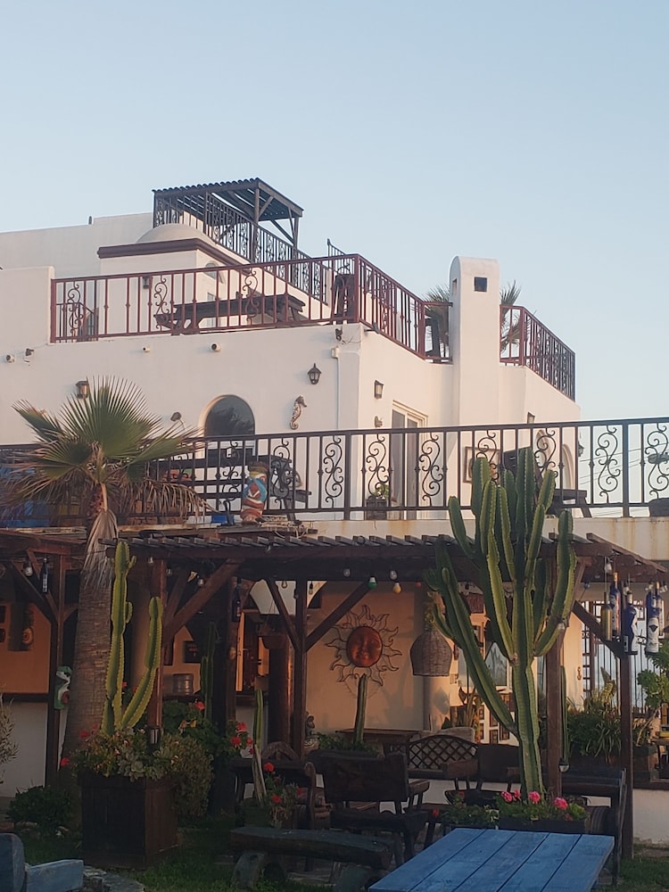 Casa Playa Baja