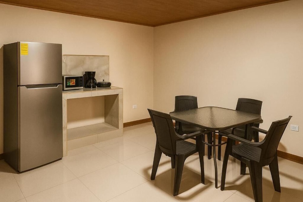 KEYTRI ROOMS