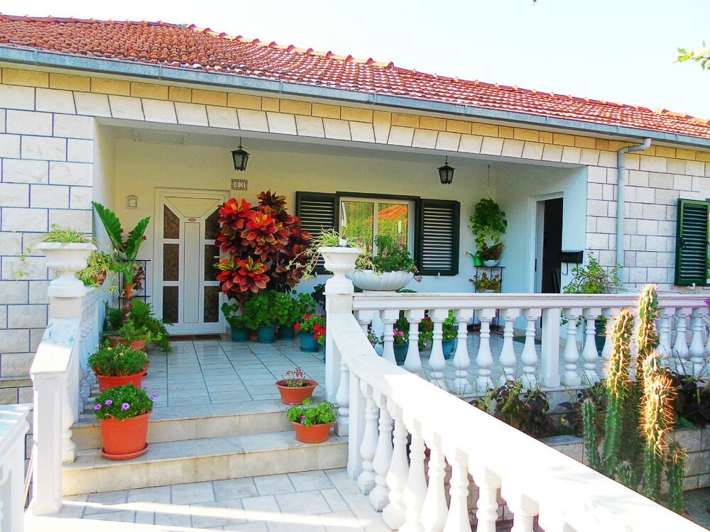 Petra - Apartments With Parking - SA1 view 5