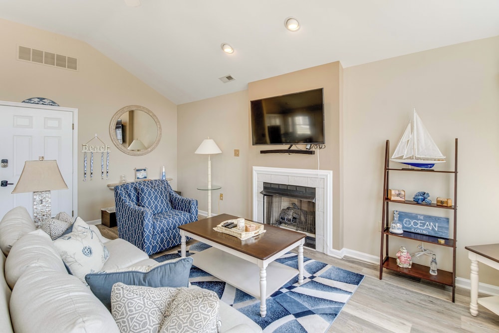 2 Blocks to Beach Access: Ocean City Adventure!