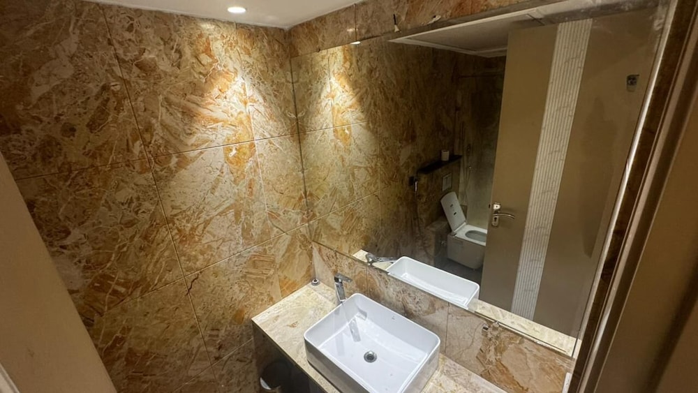 The PratiQ - Signature Boutique Hotel