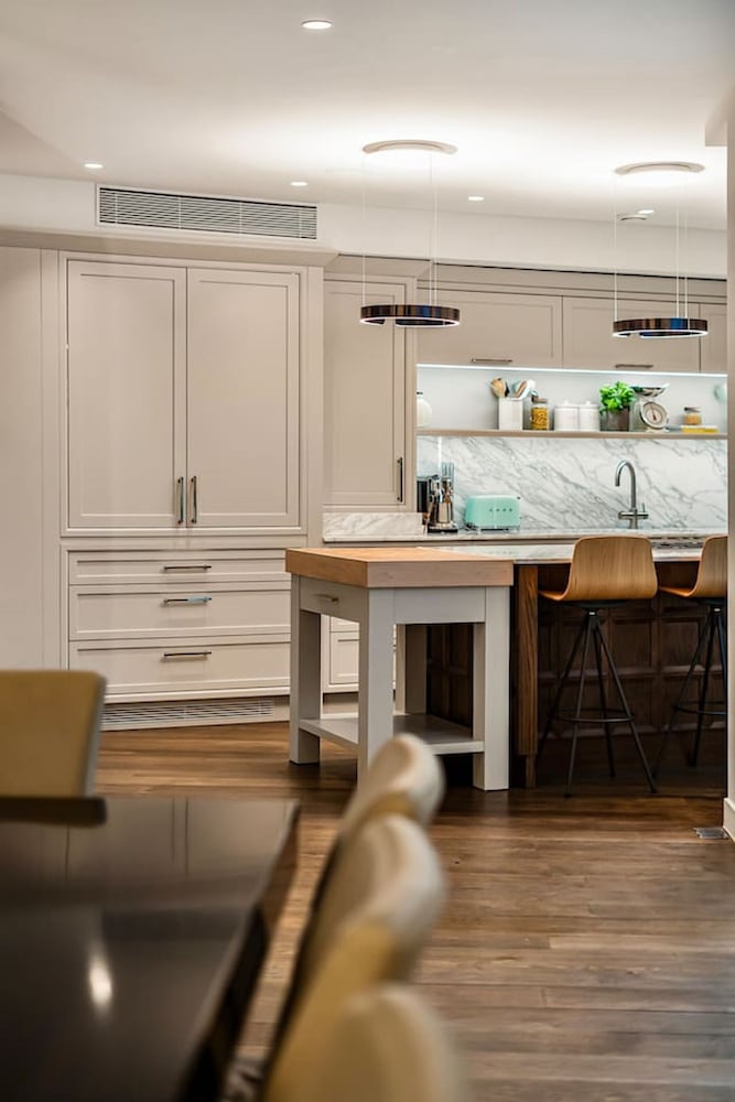 London Mews Home w Glass Atrium Terrace
