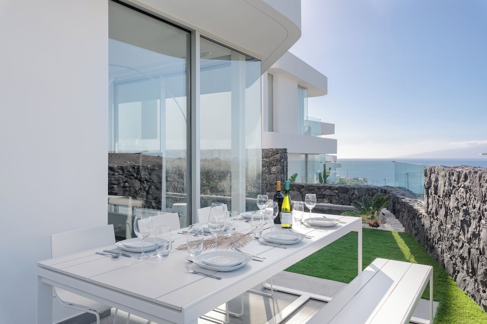 Villa Superior 1 - Casangular by Upper