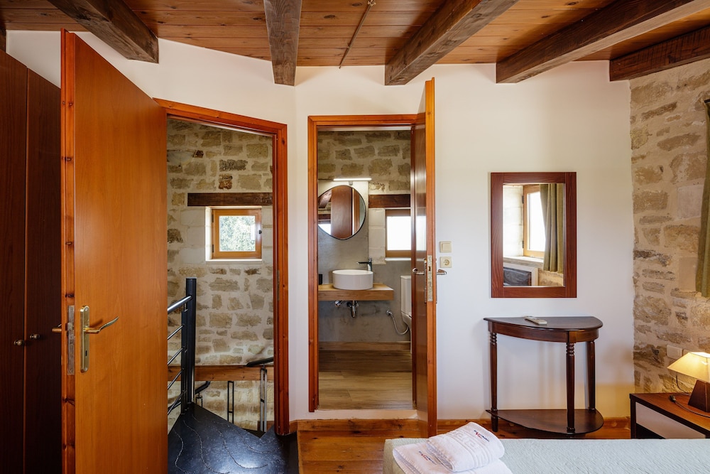 Villa Takis - Private Pool Superb Sea View